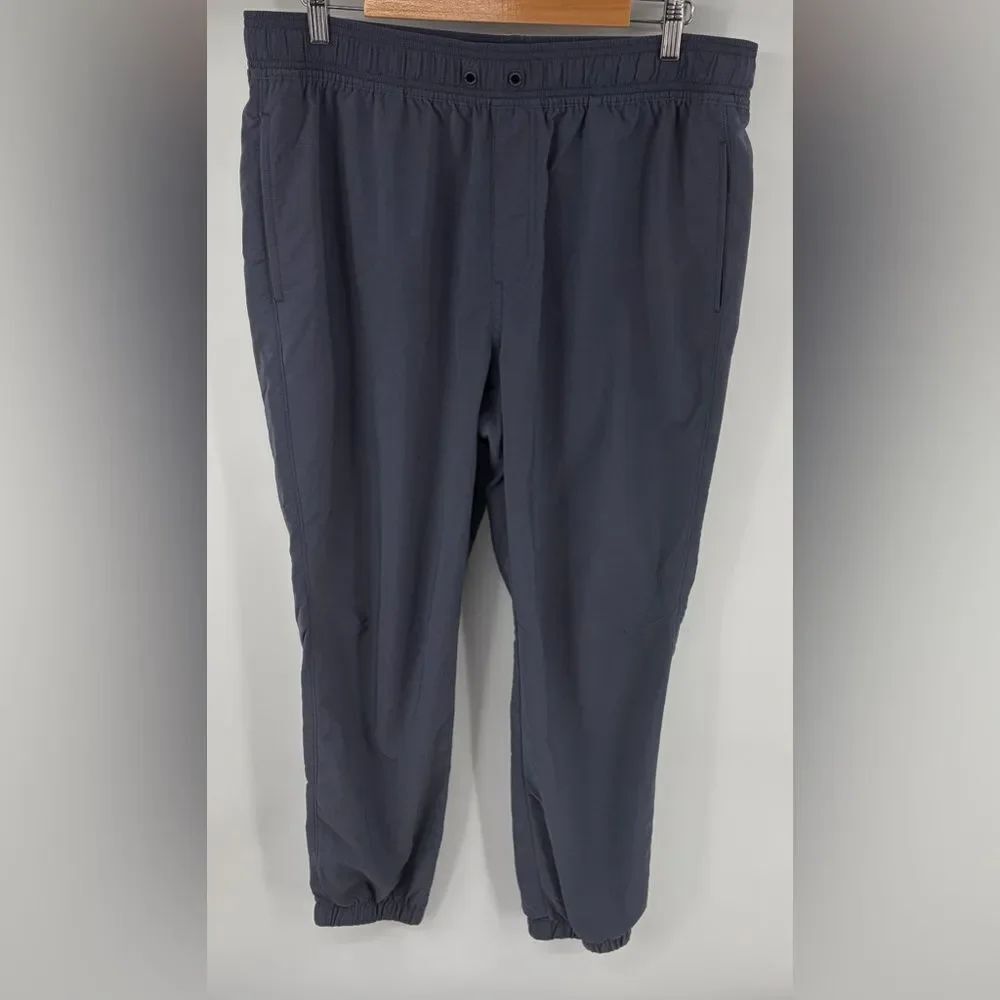 Vineyard Vines on the go performance jogger blue men’s XL travel comfort
